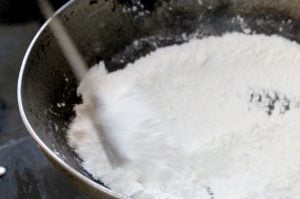 Roasting rice flour