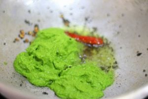grind coriander leaves with green chillies